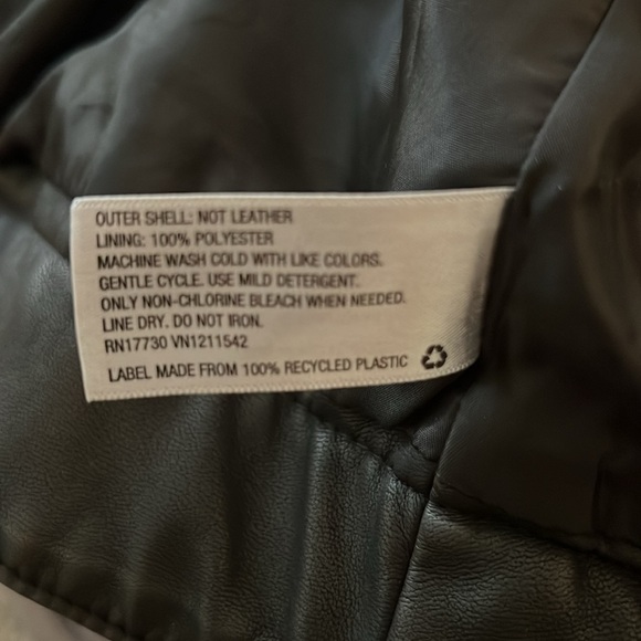 Universal Thread women’s black “leather” jacket - size XXL - Picture 5 of 6